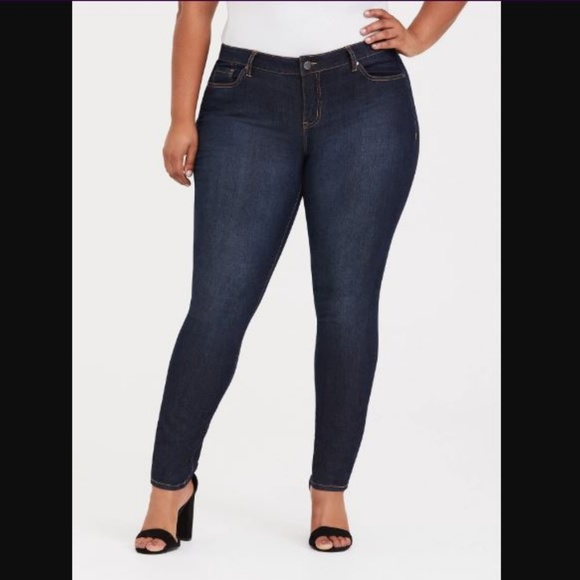 torrid Denim - Torrid Curvy Skinny Stretch Jeans Dark Wash 14R